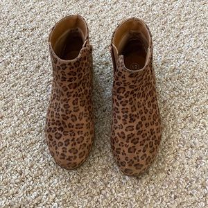 Cat and jack girls leopard print boots